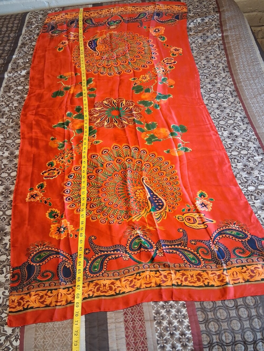 Si Na Yu Scarf 100%Silk Peacock Pailey Satin Red Artsy Indian Hawaiian Elegan - Picture 9 of 14